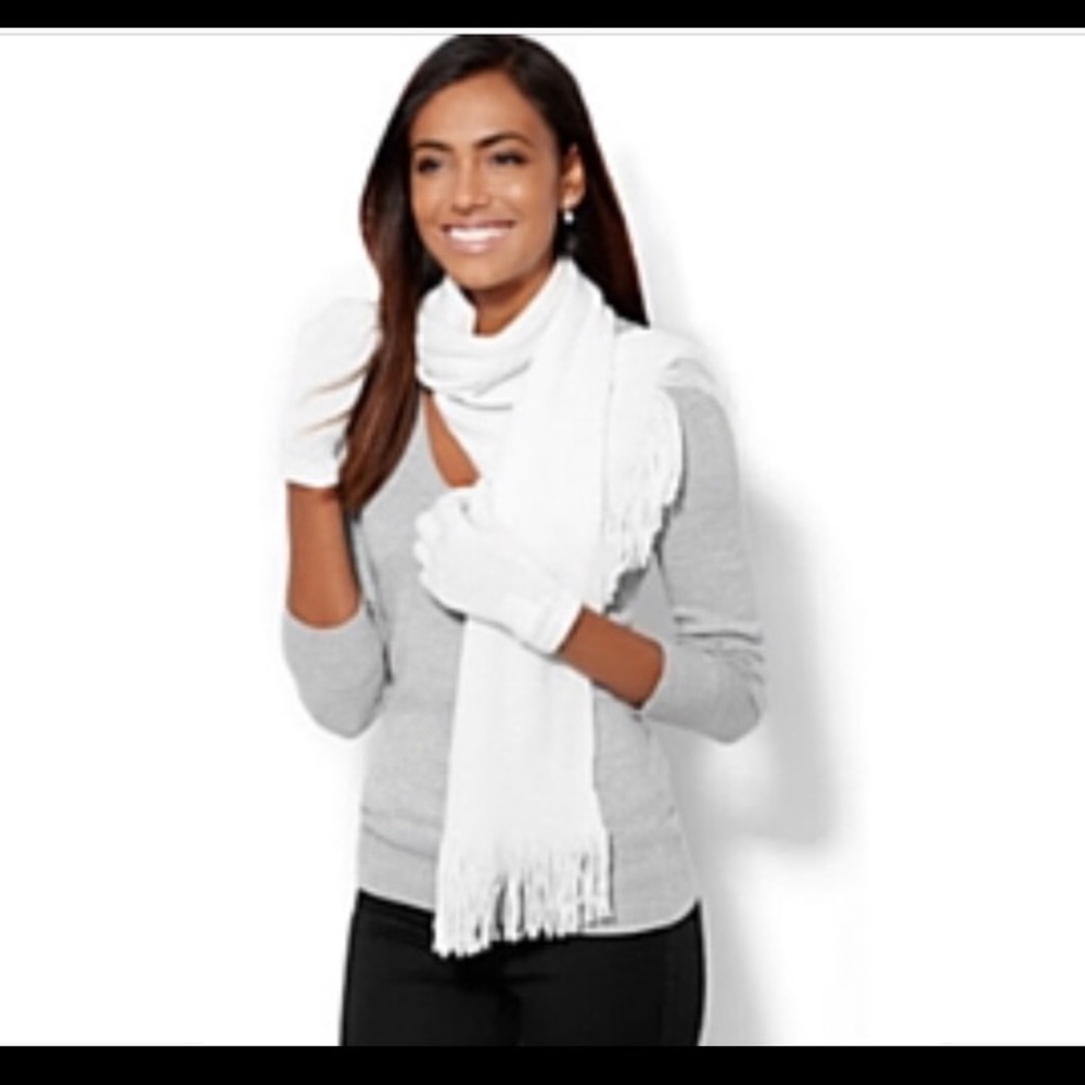 FREE New York and Co. Scarf and Gloves set